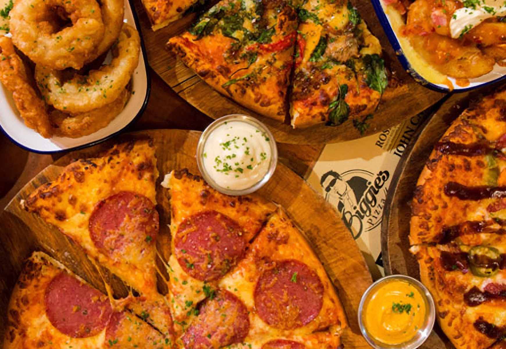 Get Biggie's Pizza delivered to your door with Delivereasy